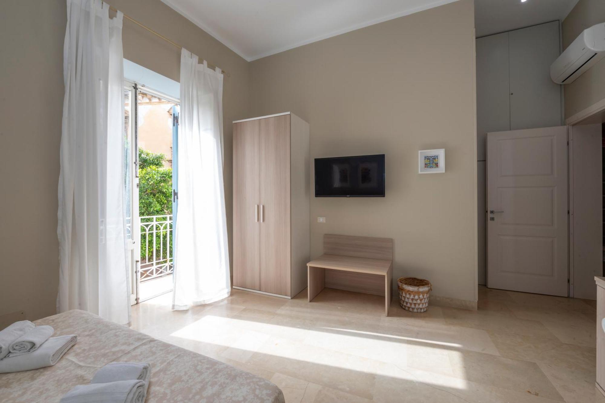 Le Mura - Charme Rooms Trapani Room photo