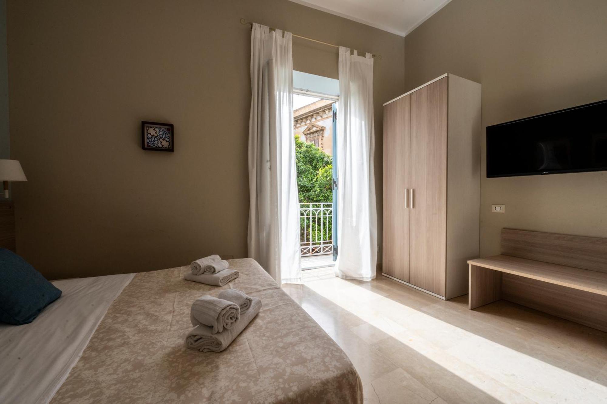 Le Mura - Charme Rooms Trapani Room photo