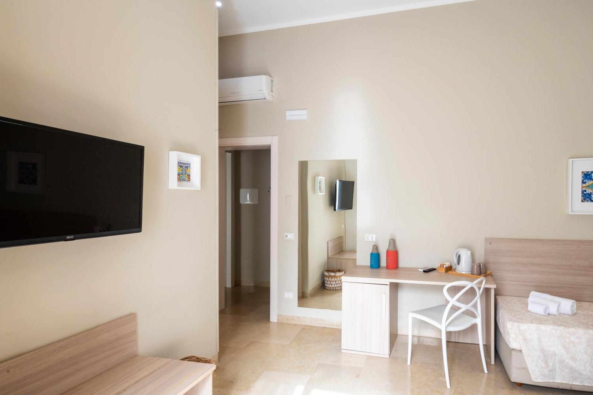 Le Mura - Charme Rooms Trapani Room photo