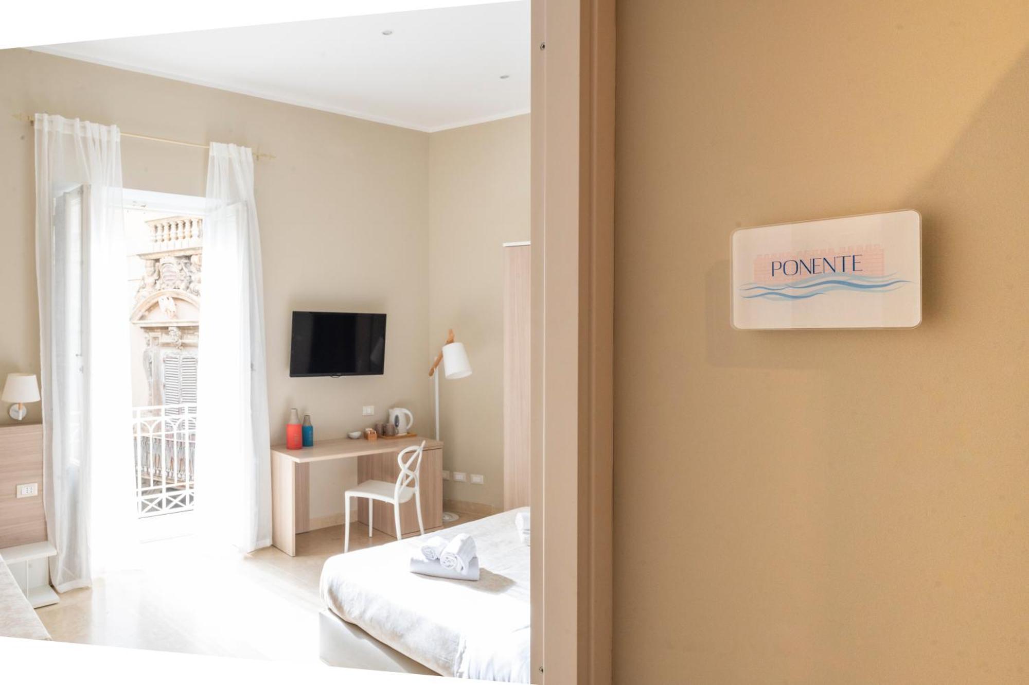 Le Mura - Charme Rooms Trapani Room photo