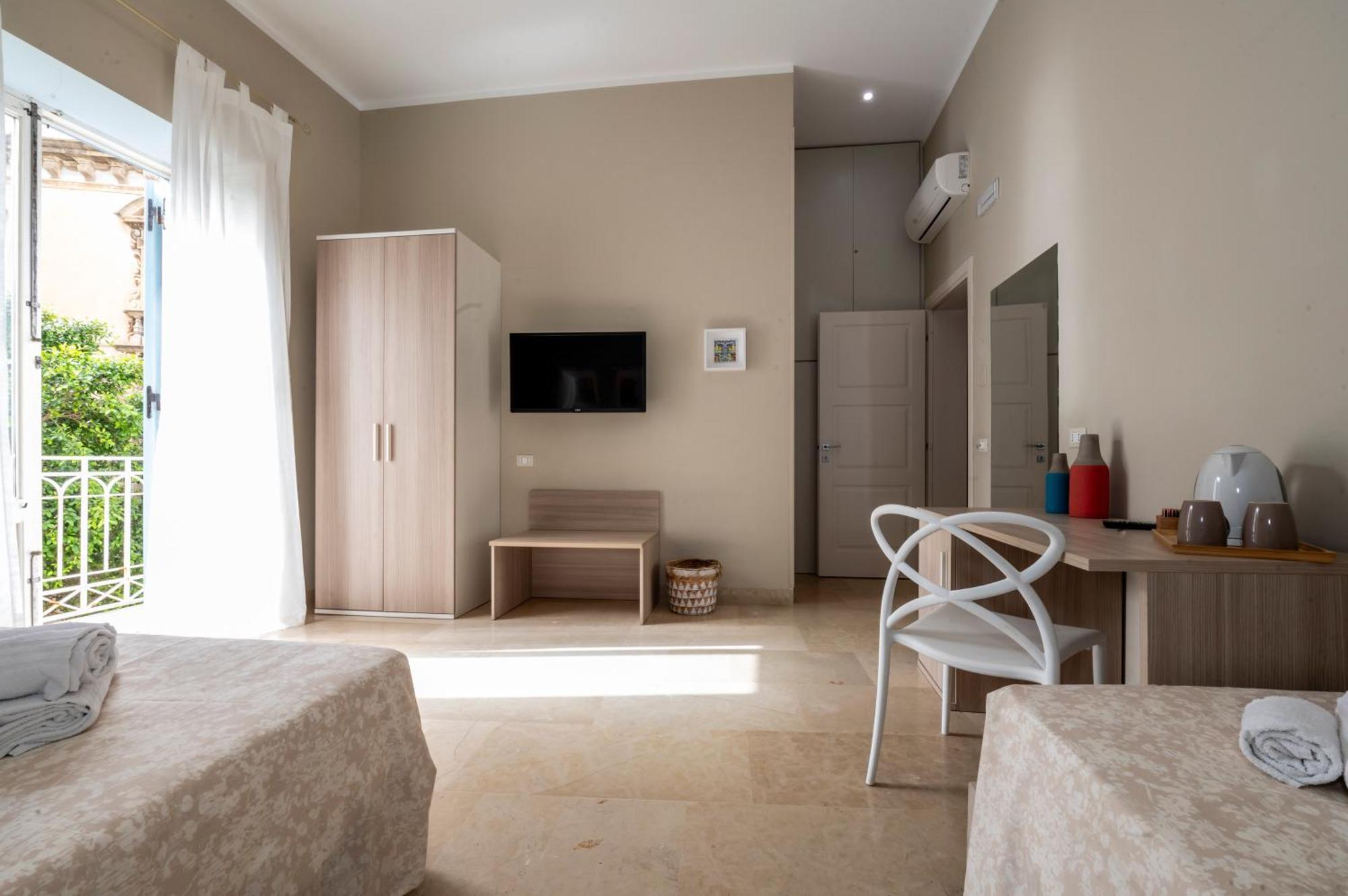 Le Mura - Charme Rooms Trapani Room photo
